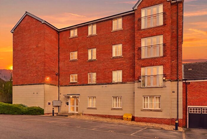 2 Bedroom Flat To Rent In Waggon Road, Middleton, Leeds, LS10