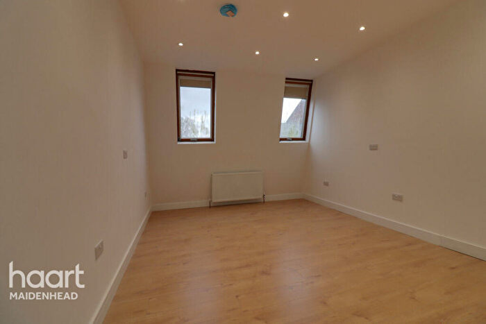 1 Bedroom Flat To Rent In High Street, Maidenhead, SL6