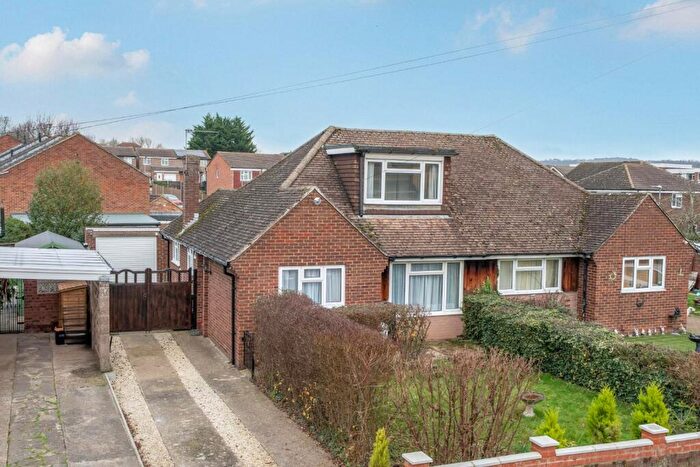 3 Bedroom Semi-Detached Bungalow For Sale In Roberts Road, Snodland, ME6
