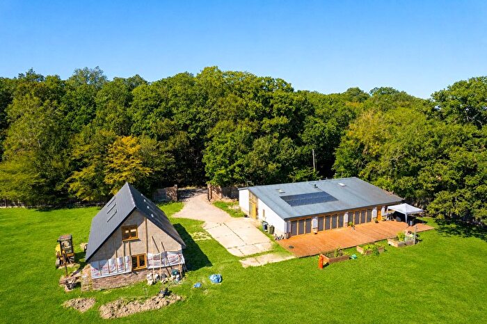 4 Bedroom Detached Bungalow For Sale In Bethersden, Ashford, TN26