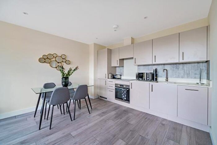 2 Bedroom Apartment To Rent In Anne Boleyn House, Cheam, Sutton, SM3