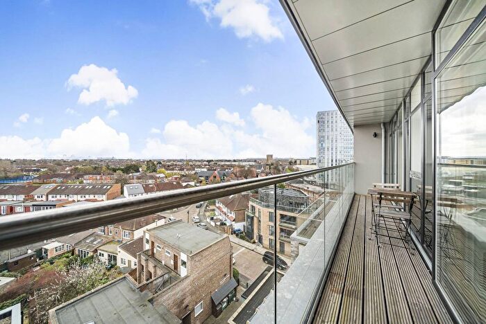 1 Bedroom Flat To Rent In Cavendish Road, Colliers Wood, London, SW19