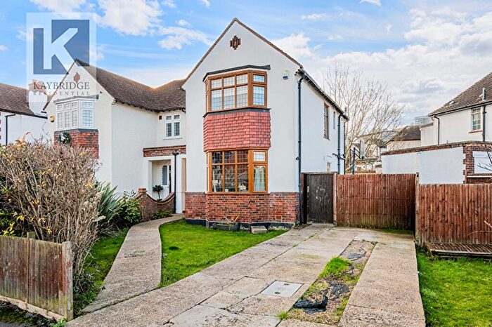 3 Bedroom Semi Detached House For Sale In Briarwood Road, Epsom, KT17