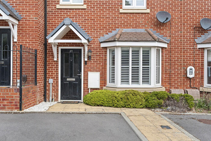3 Bedroom Terraced House To Rent In Grange Road, Chalfont St Peter, Buckinghamshire, SL9