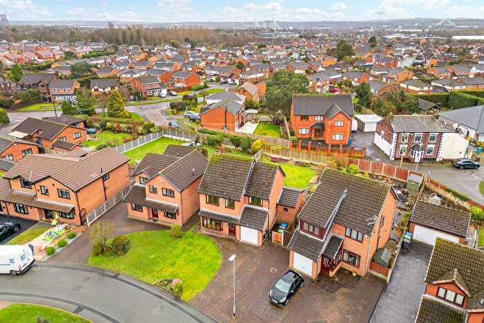 4 Bedroom Detached House For Sale In Bembridge Close, Widnes, WA8