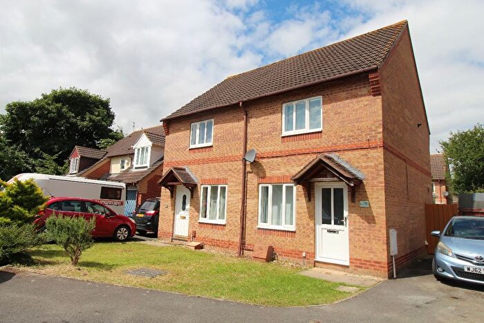 2 Bedroom Semi-Detached House To Rent In The Swallows, Weston-Super-Mare, BS22