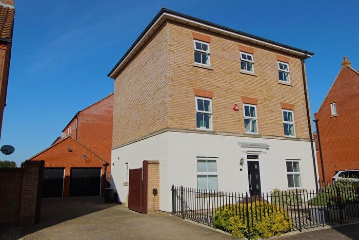 5 Bedroom Detached House For Sale In Crow Hill, Sandy, SG19