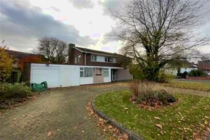 4 Bedroom Detached House To Rent In Church Road, Stretton, DE13