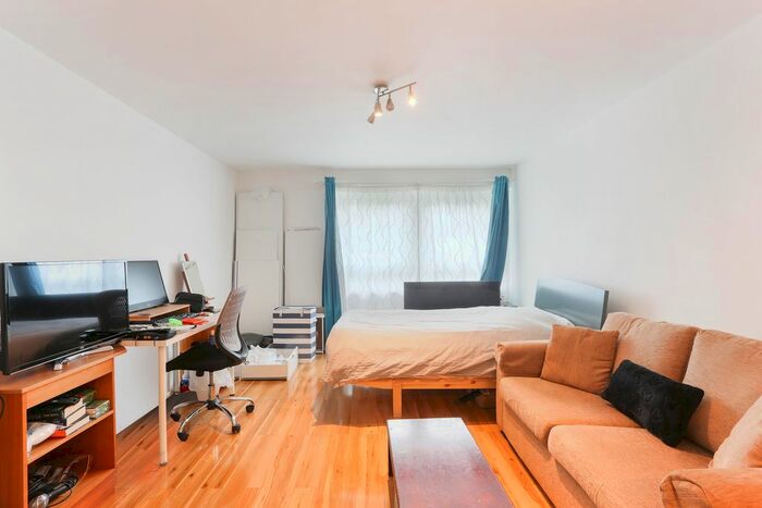 Studio To Rent In St Johns Avenue, Putney, London, SW15