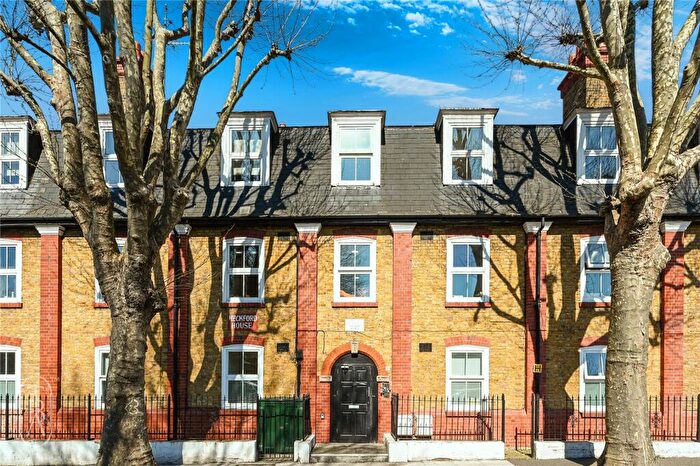 4 Bedroom Apartment To Rent In Grundy Street, London, E14