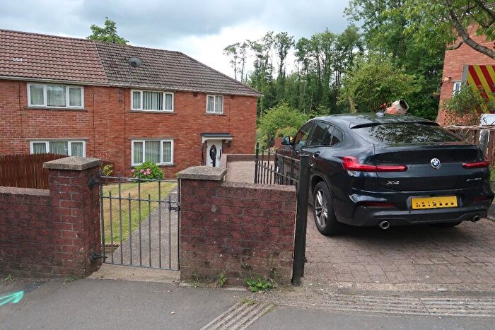 3 Bedroom Semi-Detached House For Sale In Montclaire Avenue, Blackwood, Caerphilly (County Of), NP12