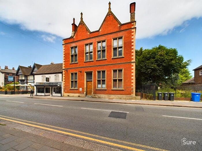 4 Bedroom Semi-Detached House To Rent In High Street, Burton-On-Trent, DE14