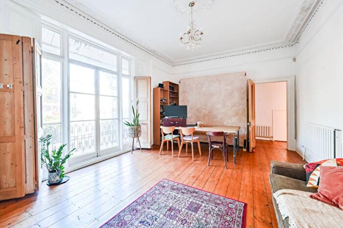 1 Bedroom Flat To Rent In Kidbrooke Park Road, Blackheath, London, SE3