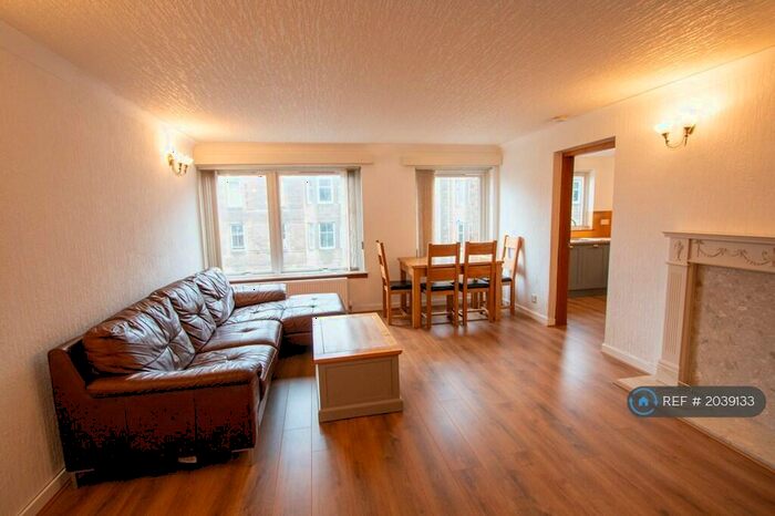 2 Bedroom Flat To Rent In Western Gardens, Edinburgh, EH12