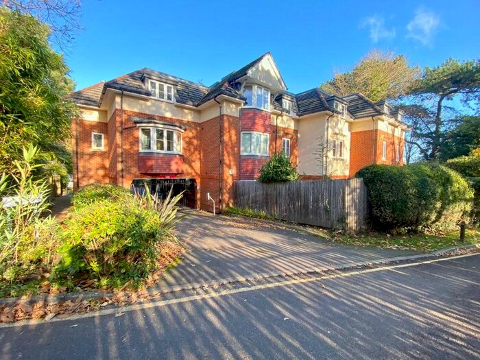 2 Bedroom Flat To Rent In Marchmont Place, Bracknell, Berkshire, RG12