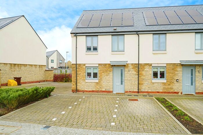 2 Bedroom End Of Terrace House For Sale In Blueberry Drive, Bicester, OX27