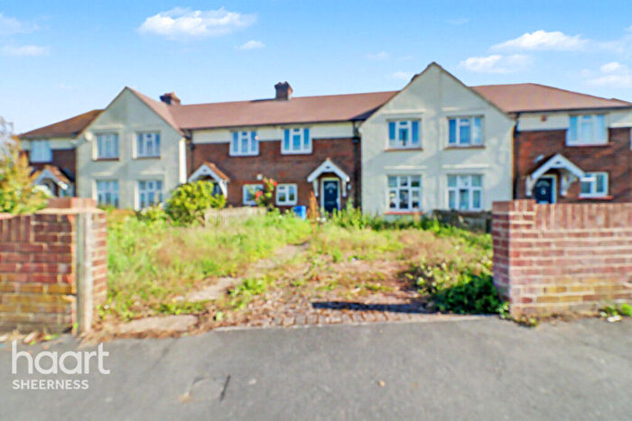 3 Bedroom Terraced House For Sale In Quinton Road, Sittingbourne, ME10