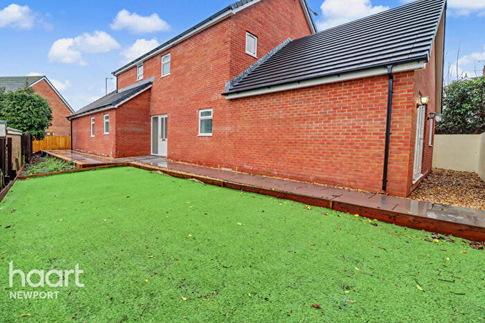 2 Bedroom Apartment For Sale In Westfield Gardens, Newport, NP20