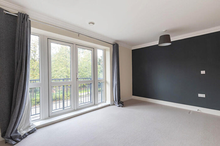 2 Bedroom Apartment To Rent In Brookbank Close, Cheltenham, GL50