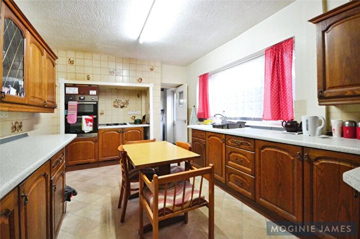 3 Bedroom End Of Terrace House For Sale In Inverness Place, Roath, Cardiff, CF24