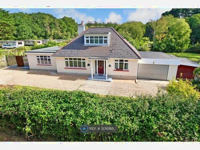 3 Bedroom Detached House To Rent In Solent Road, Cranmore, Yarmouth, PO41