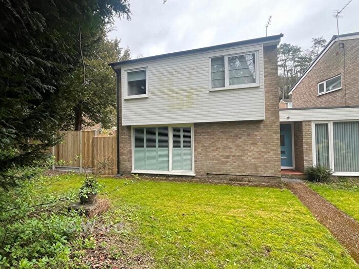 4 Bedroom Link Detached House For Sale In Riverdale, River, Dover, Kent, CT17