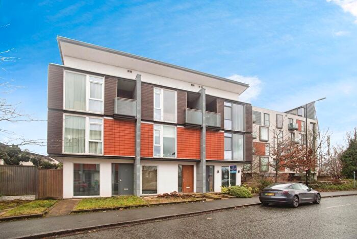 3 Bedroom Town House For Sale In Rylance Street, Manchester, Greater Manchester, M11