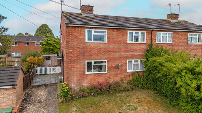2 Bedroom Maisonette For Sale In The Knowlings, Whitchurch, RG28