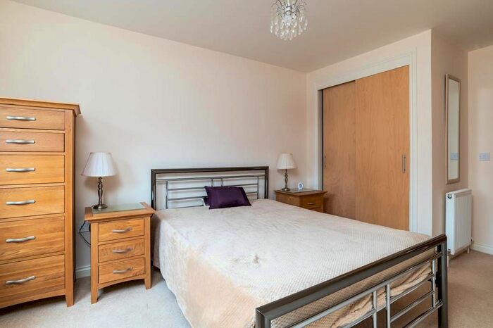 2 Bedroom Flat To Rent In Charlotte Street, Mid Floor, AB25
