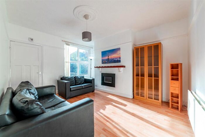 2 Bedroom Flat To Rent In Benfield Road, Heaton, NE6