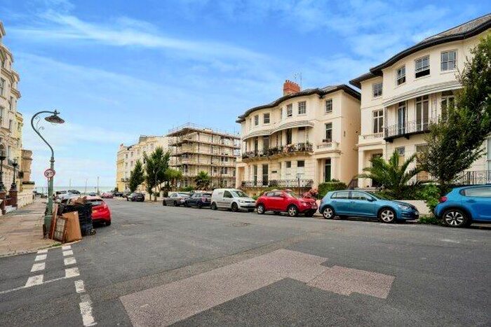 2 Bedroom Flat To Rent In Lansdowne Place, Hove, BN3