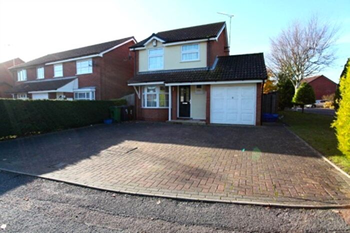 3 Bedroom Detached House To Rent In The Campions, Borehamwood, WD6