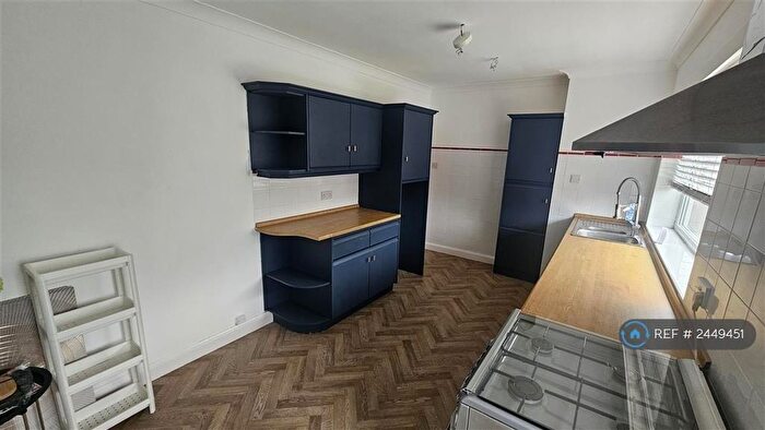 3 Bedroom Bungalow To Rent In North Foreland Drive, Skegness, PE25