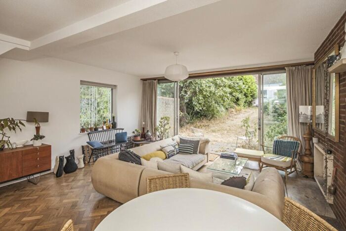 4 Bedroom House To Rent In London Road, Forest Hill, SE23