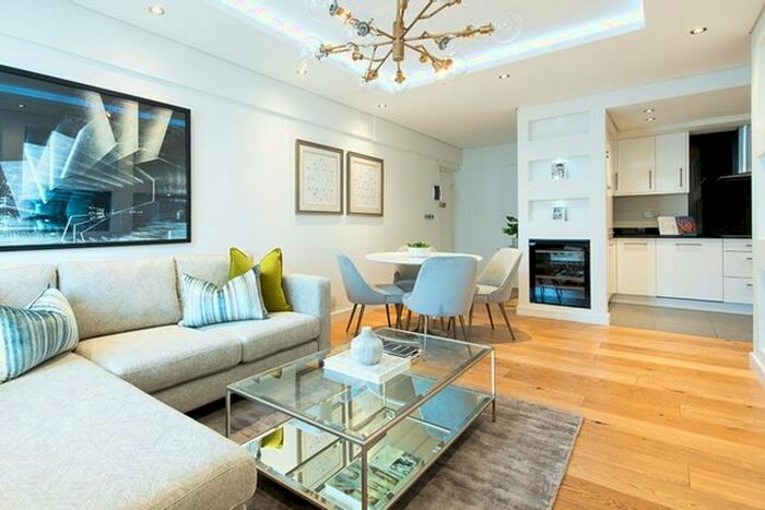 2 Bedroom Flat To Rent In Portal Way, North Acton, London, W3