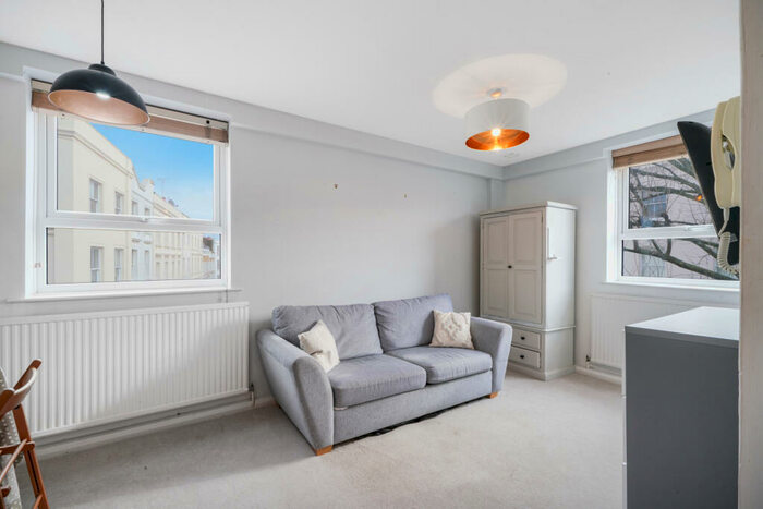 1 Bedroom Flat For Sale In Belgrave Gardens, St John's Wood, NW8