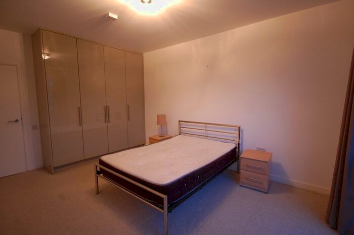 1 Bedroom Flat To Rent In Stewarts Road, London, SW8