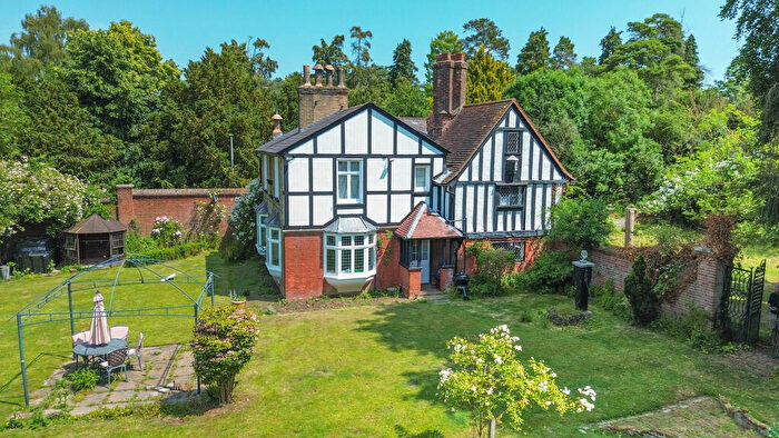 5 Bedroom Detached House To Rent In Ware, SG12