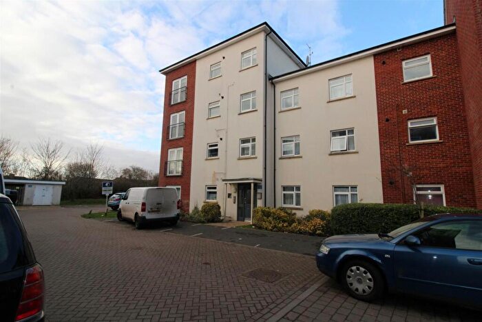 2 Bedroom Flat To Rent In Thursby Walk, Exeter, EX4