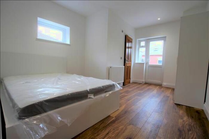 Studio To Rent In Charminster Road, Bournemouth, BH8