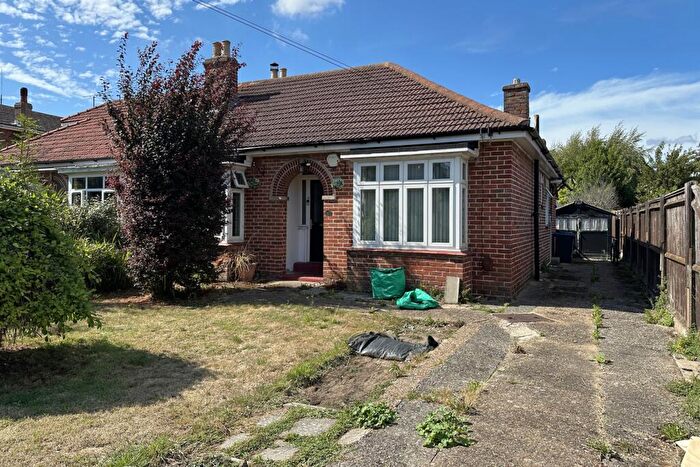 3 Bedroom Bungalow For Sale In Middle Deal Road, Deal, CT14