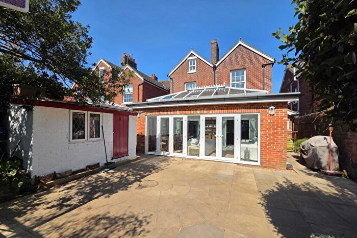 5 Bedroom Detached House For Sale In Southampton Road, Fareham, PO16