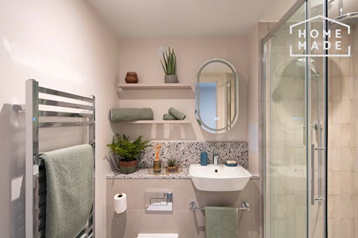 Studio To Rent In The Rex, Clarence St., KT1