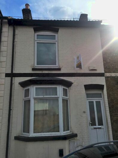 2 Bedroom Terraced House To Rent In Green Street, Gillingham, ME7