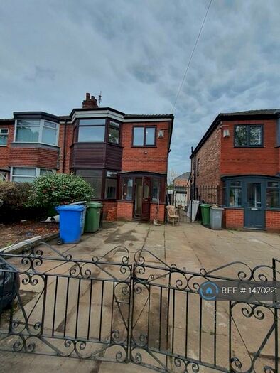3 Bedroom Semi-Detached House To Rent In Raglan Road, Stretford, Manchester, M32