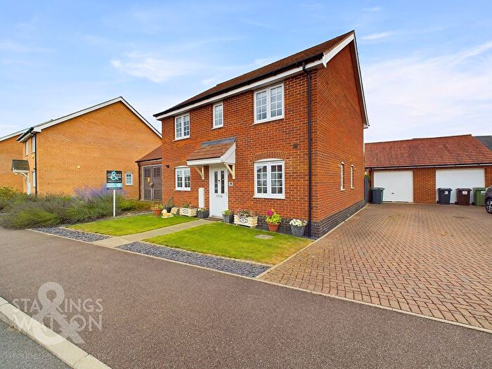4 Bedroom Detached House For Sale In Nightingale Avenue, Wymondham, NR18