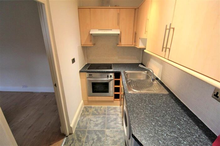 1 Bedroom Flat To Rent In Dock Road, Tilbury, RM18