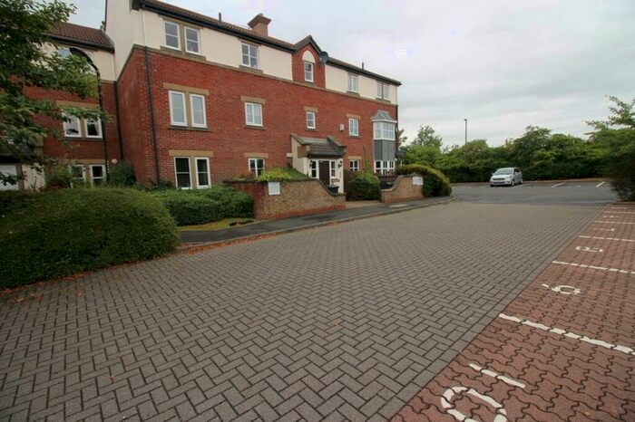 2 Bedroom Apartment To Rent In Kielder Close, Killingworth, Newcastle Upon Tyne, NE12