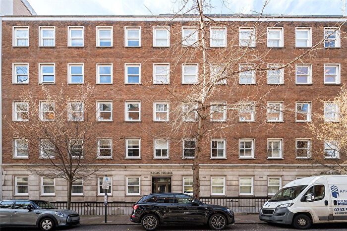 2 Bedroom Flat For Sale In Beaumont Street, London, W1G