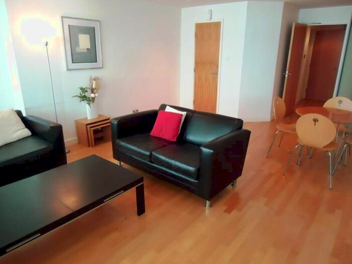 1 Bedroom Flat To Rent In Park House Apartments, Park Row LS1